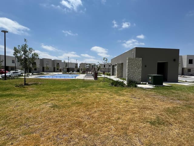 TERRASOLES CASA AMUEBLADA RENTA