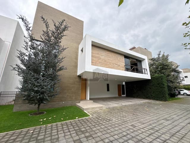 Casa en condominio en venta en Llano Grande, Metepec, México