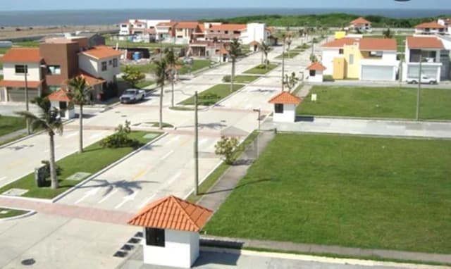 Terrenos en venta cabecera de cuadra en el Fraccionamiento El Sendero en la Riviera Veracruzana