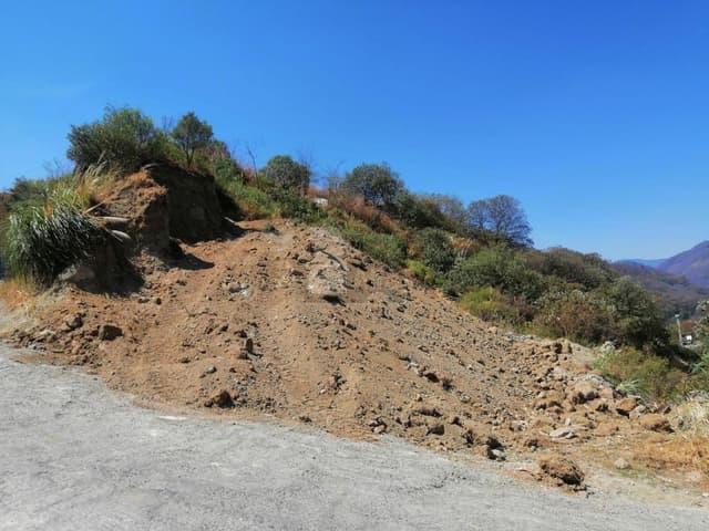 Terreno comercial en venta en San Bartolomé Coatepec, Huixquilucan, México