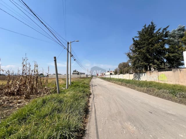 Terreno habitacional en venta en San Cristóbal Huichochitlán, Toluca, México