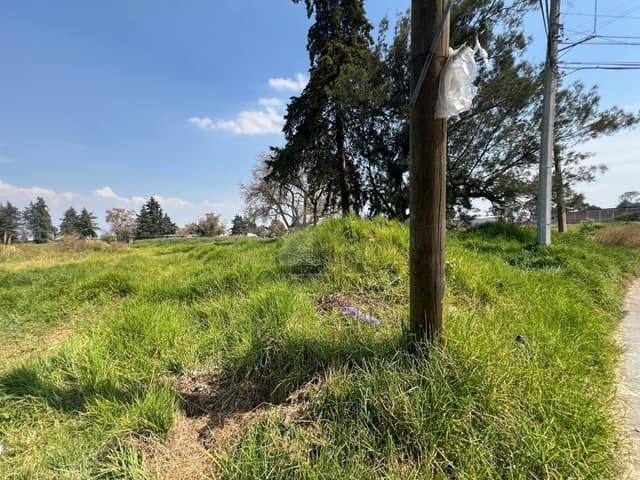 Terreno habitacional en venta en Santa Cruz Otzacatipán, Toluca, México