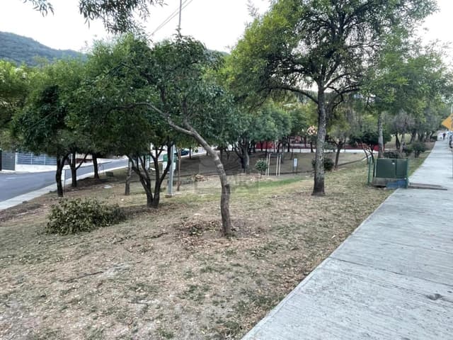 Casa en venta en Lomas del Paseo Monterrey Nuevo Leon Zona Sur