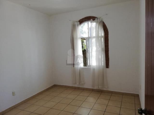 Se vende amplia casa de 5 recámaras en San Juan Tepeximilpa, Tlalpan