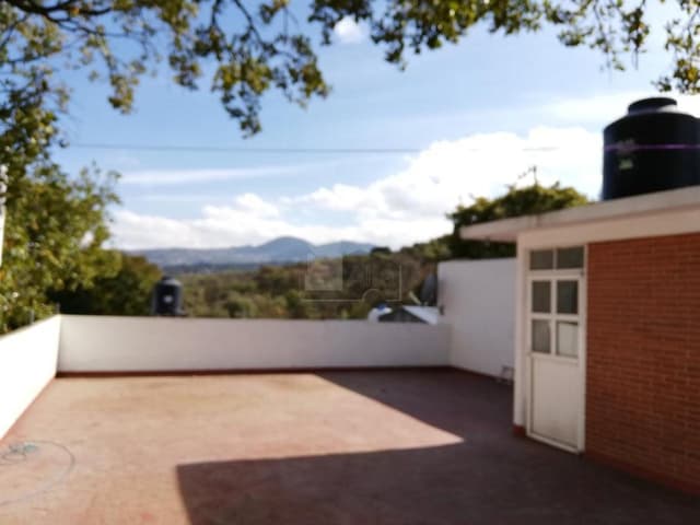 Se vende amplia casa de 5 recámaras en San Juan Tepeximilpa, Tlalpan