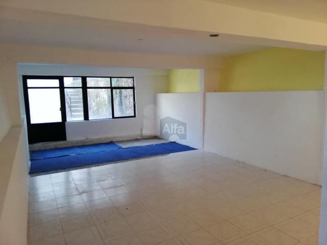 Se vende amplia casa de 5 recámaras en San Juan Tepeximilpa, Tlalpan