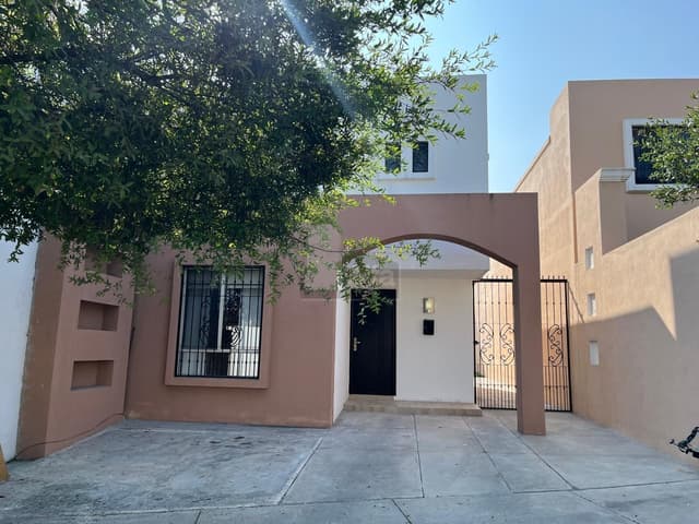 Casa en renta, Las Lomas, Garcia, Nuevo León. sector Bosque