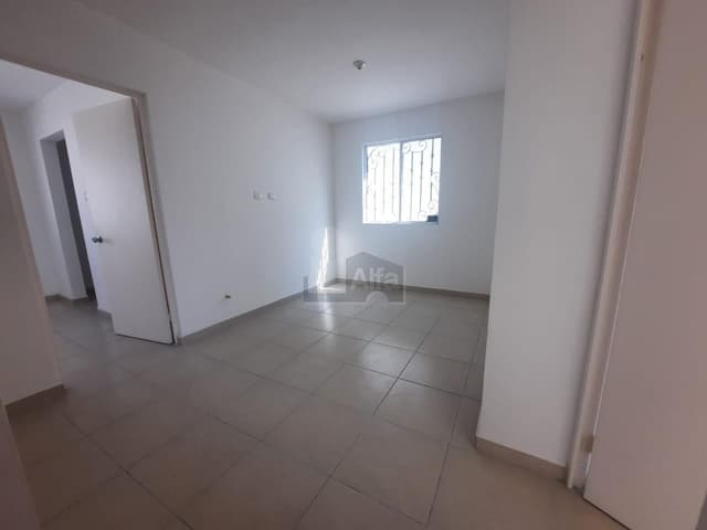 CASA EN RENTA AL PONIENTE DE SALTILLO EN FRACC. TRIANA