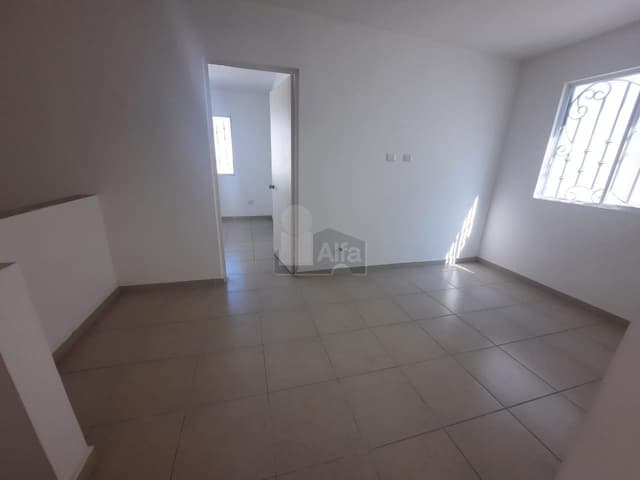 CASA EN RENTA AL PONIENTE DE SALTILLO EN FRACC. TRIANA