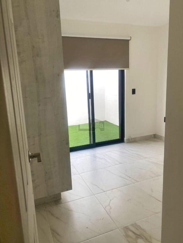 Departamento en renta en Zaru, Zakia, Querétaro, en planta baja. Con Alberca.