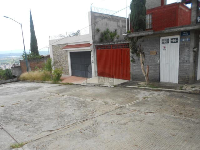 Casa en venta en Morelia en Col. San Isidro Itzicuaro