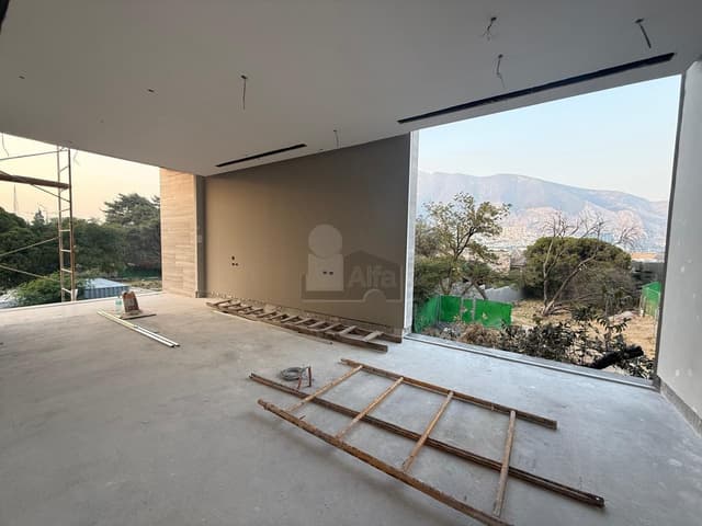 Casa sola en venta en Del Valle, San Pedro Garza García, Nuevo León