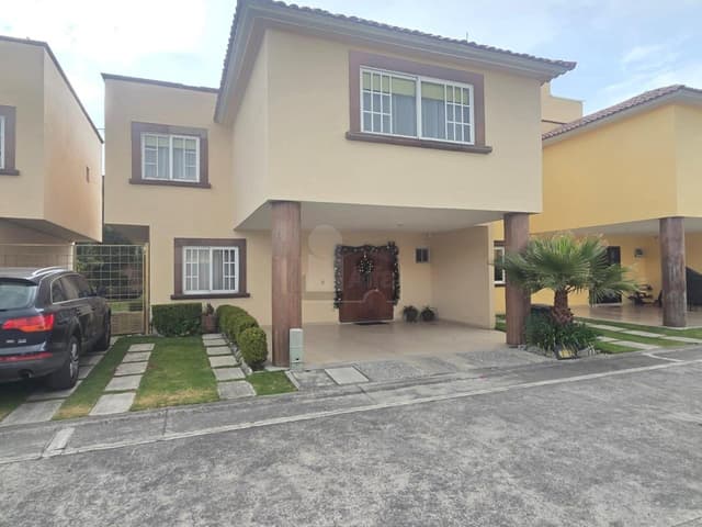 Casa en condominio en renta en La Providencia, Metepec, México