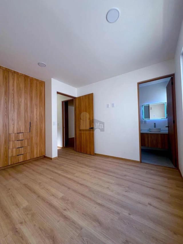 Casa Nueva con 4 recámaras, una en PB, roof garden y cerca de la Anáhuac, La mejor inversión!
