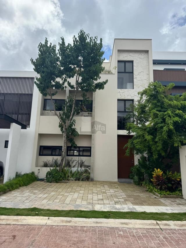 CASA EN VENTA EN RÍO RESIDENCIAL, CANCÚN