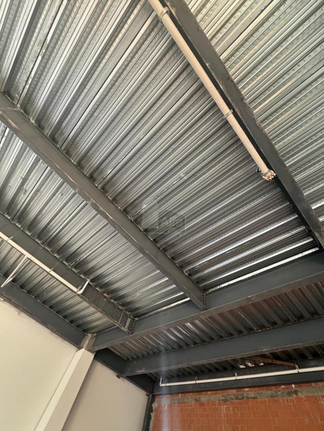 Local en RENTA en el Camoanario