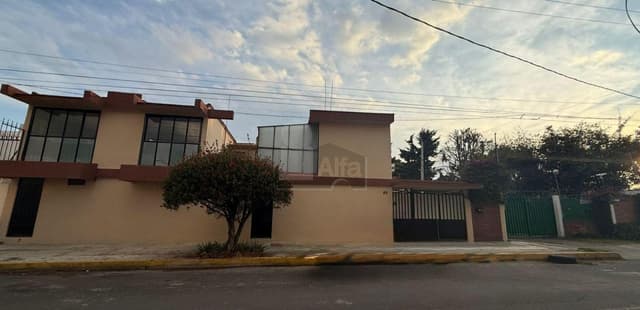 Casa en Venta en Colonia Pilares, en Metepec Estado de México.