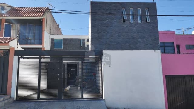 Casa sola en venta en Magisterial Vista Bella, Tlalnepantla de Baz, México