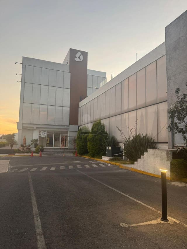 Renta de Locales Col. La Michocana Metepec, Estado de México.