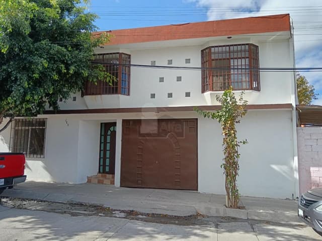 CASA EN VENTA – EXCELENTE UBICACIÓN EN VISTAS DEL SUR