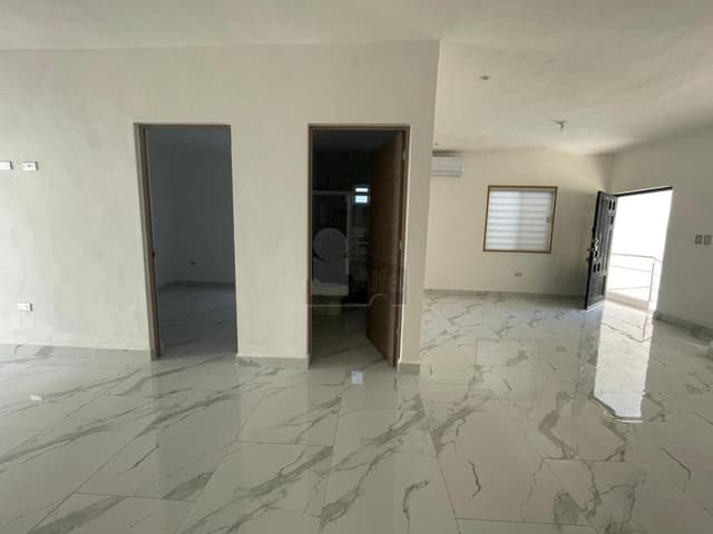 Casa en venta en Alamosur, Santiago, Nuevo León.