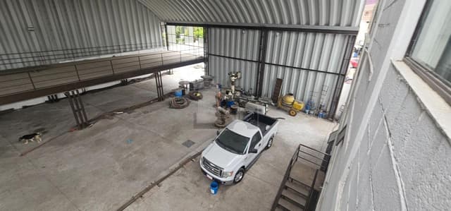 Venta o Renta de Terreno con uso de Suelo Comercial en Ecatepec de Morelos