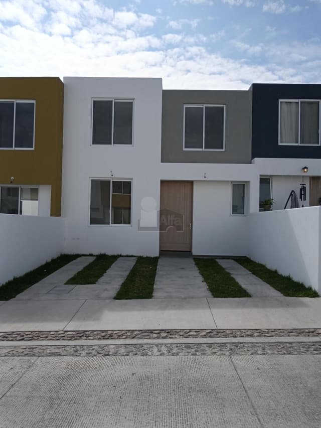 Casa en Venta en Zarzales Residencial al Norte de la Ciudad