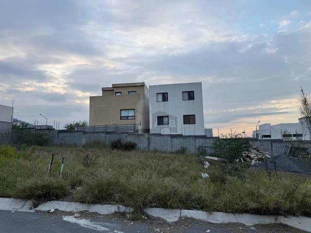 Terreno en venta, Mirador Residencial, Garcia, Nuevo León.