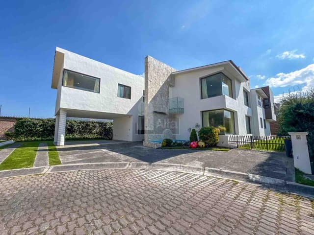 Casa en venta en Valle de Zamarrero, Zinacantepec