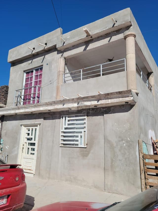 Casa en venta Ciudad Juárez Chihuahua Colonia El Mármol.