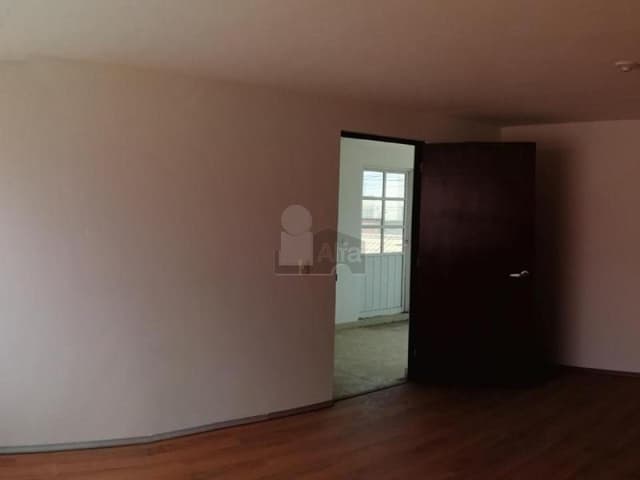 Casa sola en renta en San Miguel Totocuitlapilco, Metepec, México