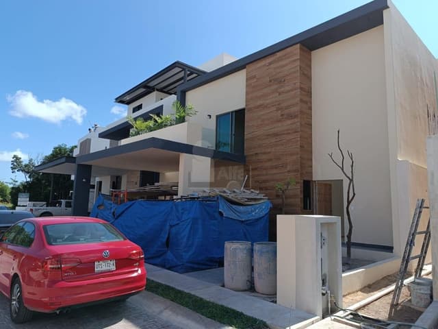 Casa Venta 4 recs, 4.5 baños, Via Cumbres, Cancun Quintana Roo