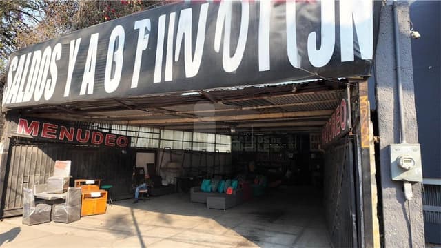 RENTA DE AMPLIO LOCAL CON BODEGA EN TLALPAN CENTRO