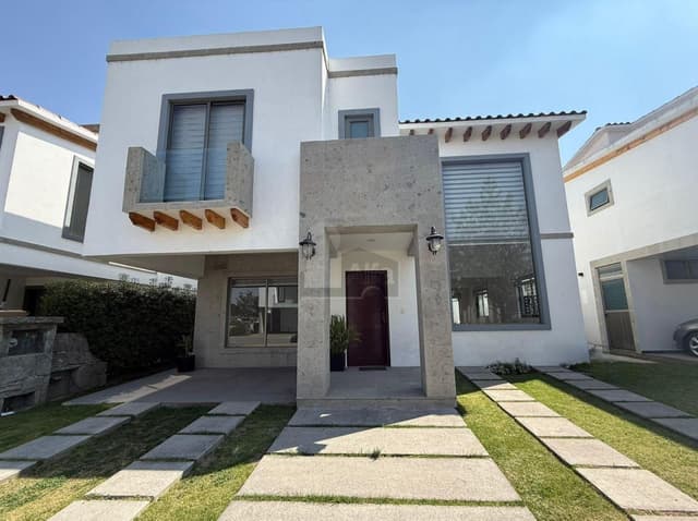 Casa en Venta en Condado del Valle: BAKEIRA , Metepec, Estado de México.
