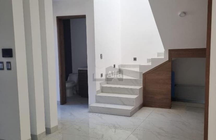 Gallery main