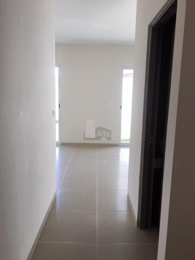 Casa en Venta en Villa de Pozos, San Luis Potosí, Privada la Cantera. En esquina con excedente