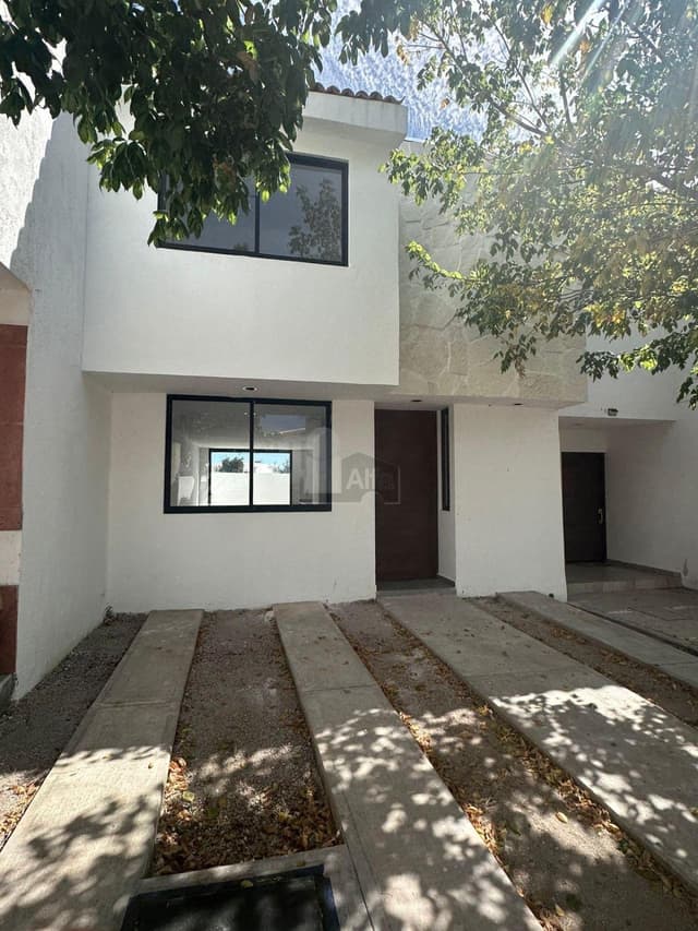 En Venta Casa en Ciudad Maderas
