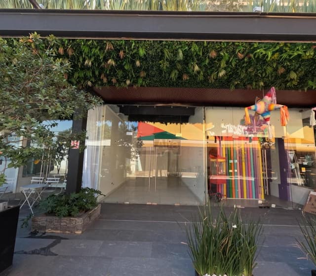 Local en centro comercial en renta en Santa Úrsula Xitla, Tlalpan, Ciudad de México