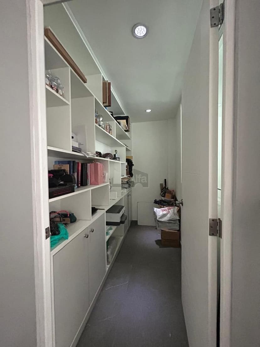 Gallery preview 3
