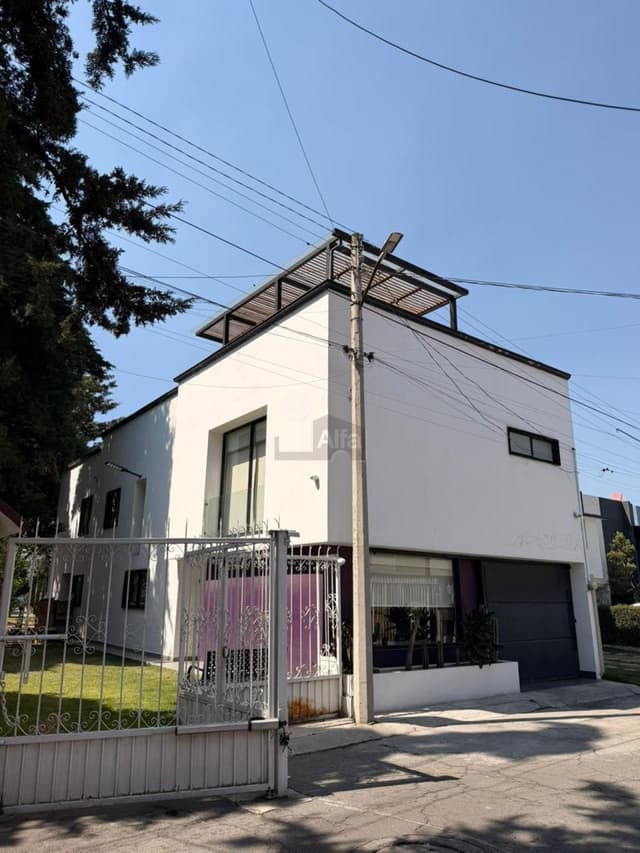 Casa Remodelada en Venta en La Ribera I, San Mateo Oxtotitlán Estado de México