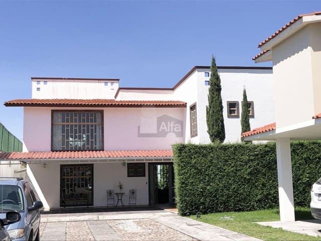 Casa en condominio en venta en Llano Grande, Metepec, México