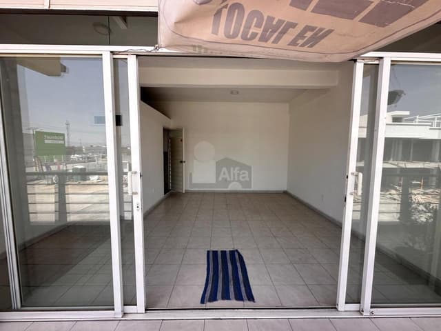 Local comercial en renta en plaza comercial en Metepec