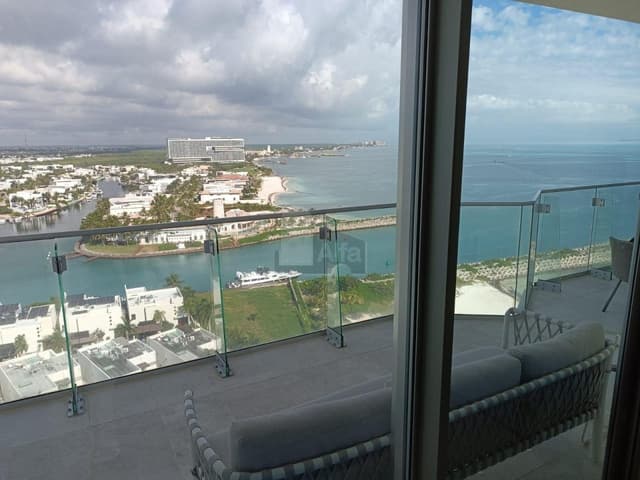 Departamento en venta amueblado en SLS Puerto Cancún de 4 recamaras y 4.5 baños