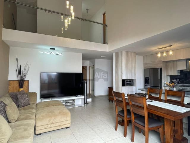 Casa en Venta en Juriquilla Santa Fe, con recámara en PB y roof garden, condominio con Alberca