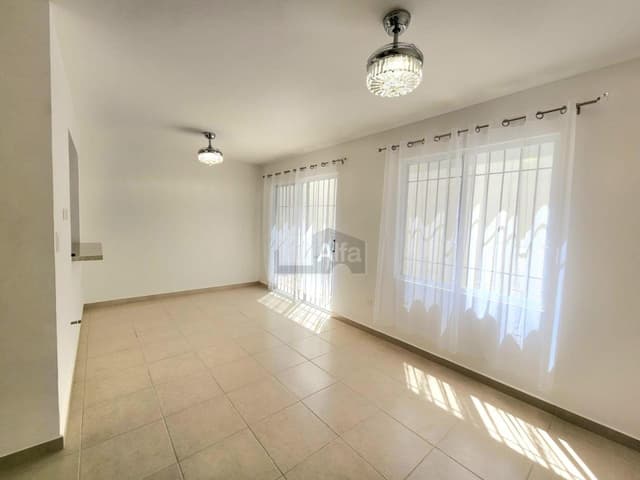 Casa en renta al Poniente de la ciudad en fracc. cerrado