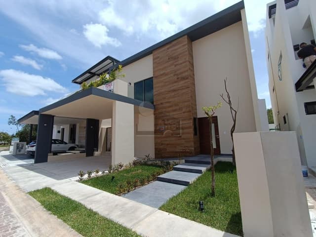Casa Venta 4 recs, 4.5 baños, Via Cumbres, Cancun Quintana Roo