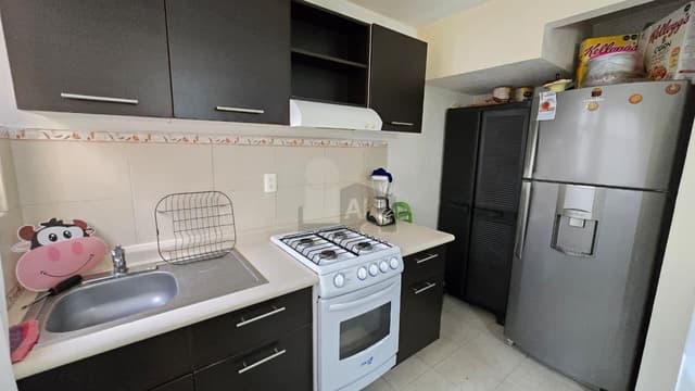Casa en Venta en Hacienda del Valle II | 3 recámaras , cerca del parque industrial 2000
