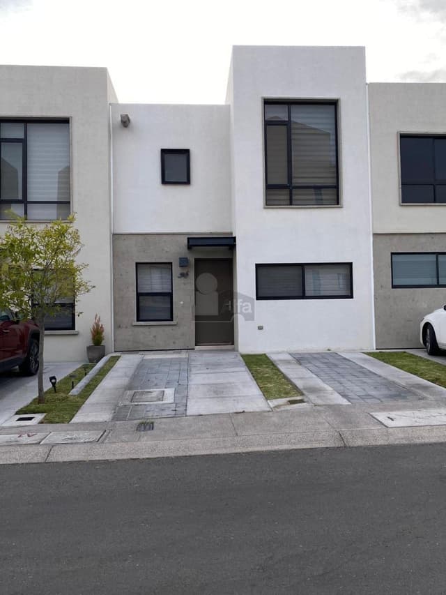 Casa en condominio en renta en El Mirador, Querétaro, Querétaro