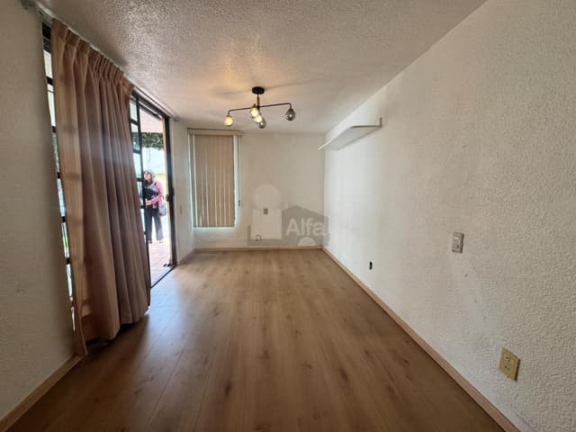 Casa un piso dúplex con cochera techada Toluca
