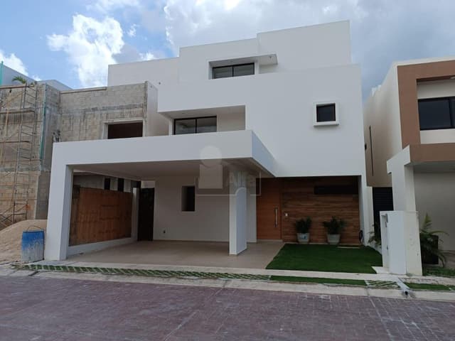 Casa en Venta Residencial Vía Cumbres, Cancun